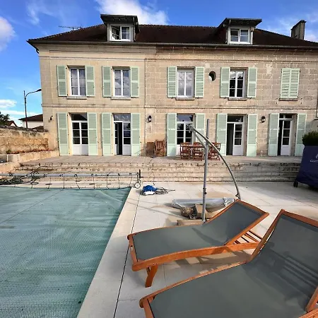 Wisdom - Mansion, With Majestic Charm Villa